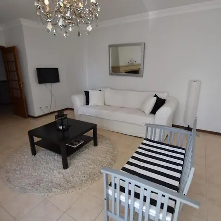 Apartment Excellent 2 Bedroom In Center Cascais