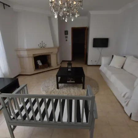 Excellent 2 Bedroom In Center Apartment Cascais