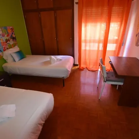 Excellent 2 Bedroom In Center