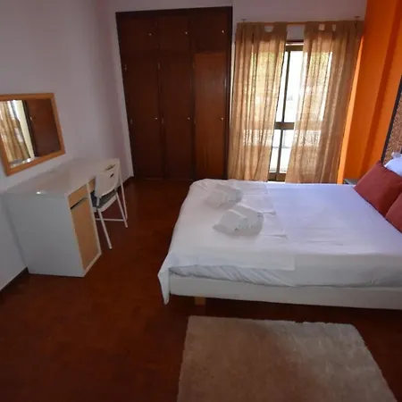 Excellent 2 Bedroom In Center * Cascais